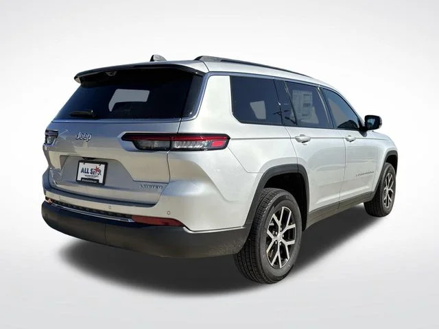 New 2025 Silver Jeep Limited image 9