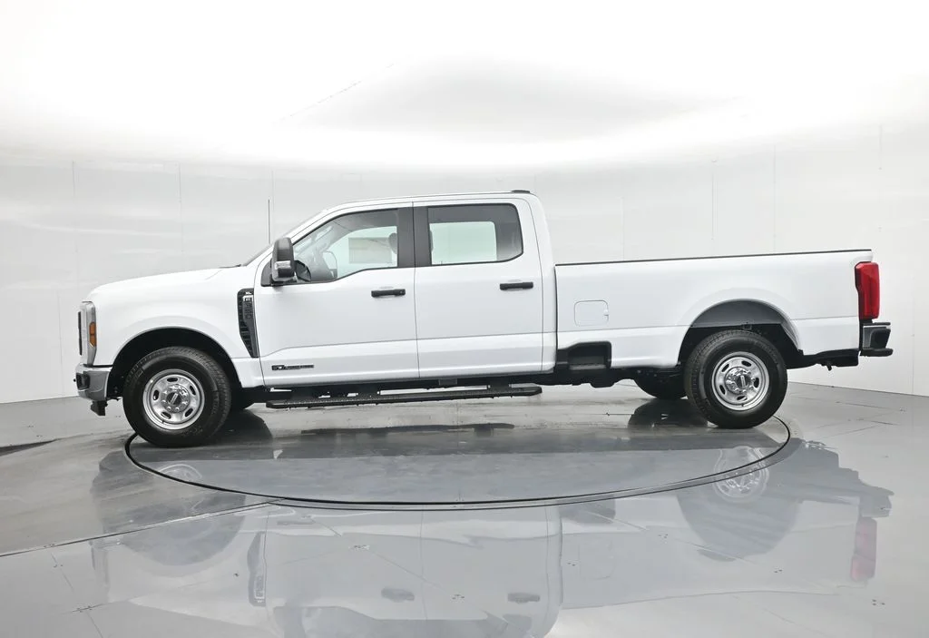 2026 Ford F-350 Super Duty XL - Photo 30