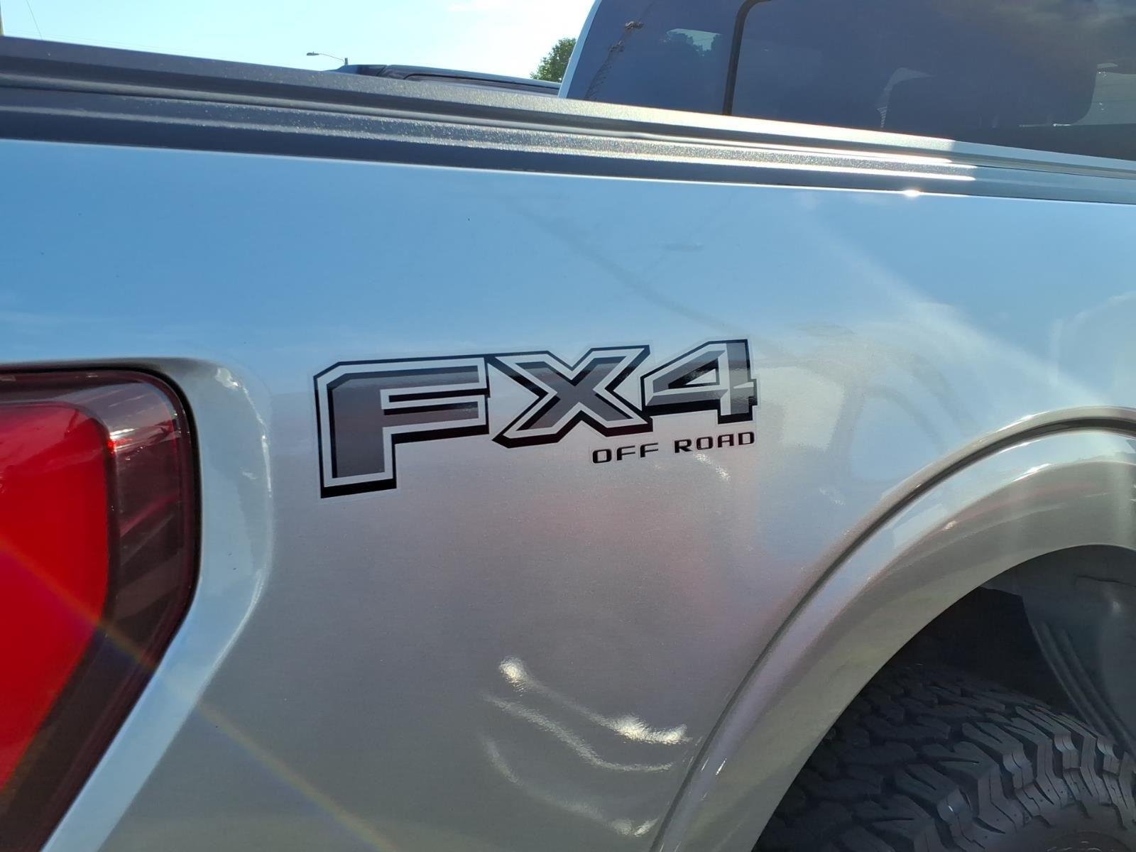 Used 2023 Iconic Silver Metallic Ford LARIAT image 7