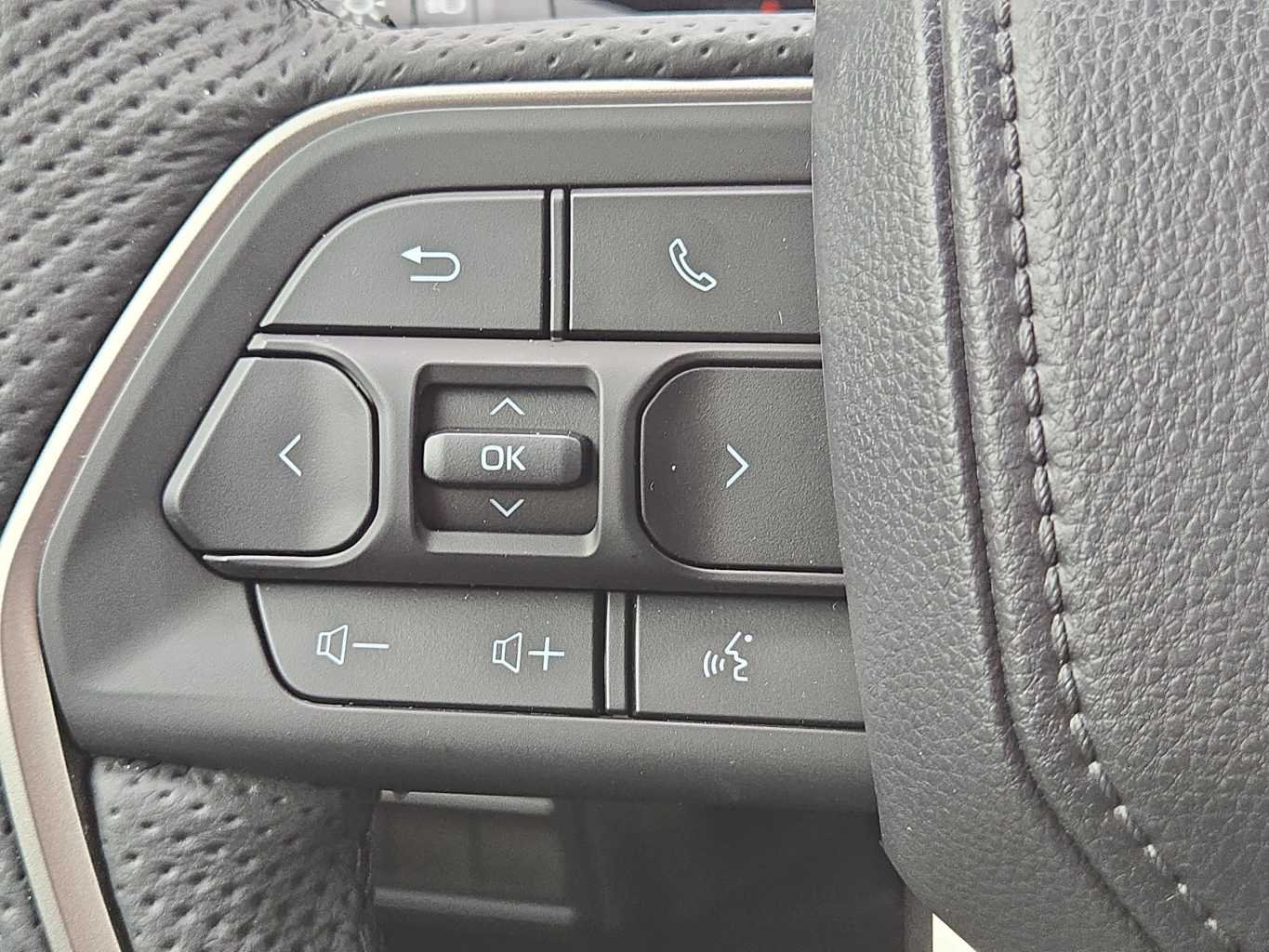 2026 Toyota Tundra Limited - Photo 22