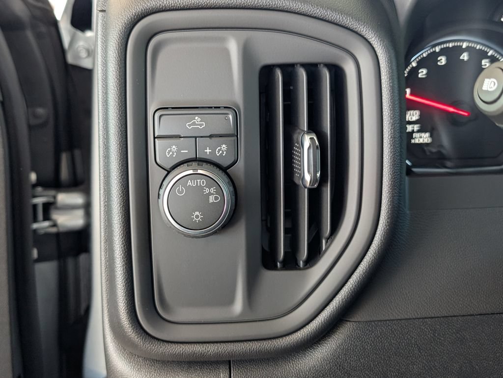 2026 Chevrolet Silverado 1500 Custom - Photo 14