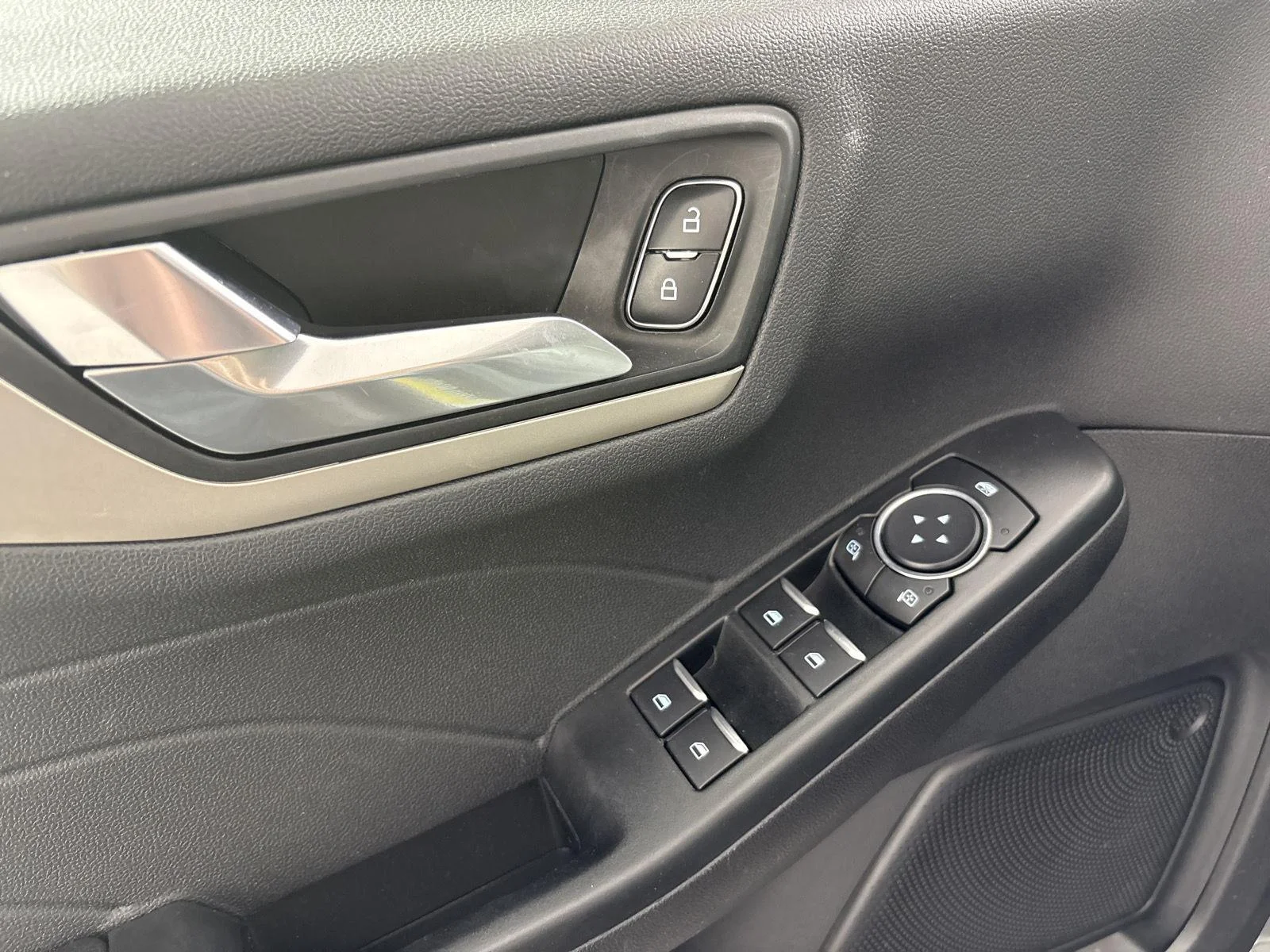 Used 2022 Gray Metallic Ford SEL image 19