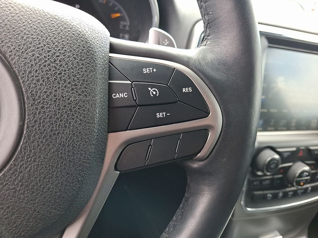 Used 2017 White Jeep Altitude image 21