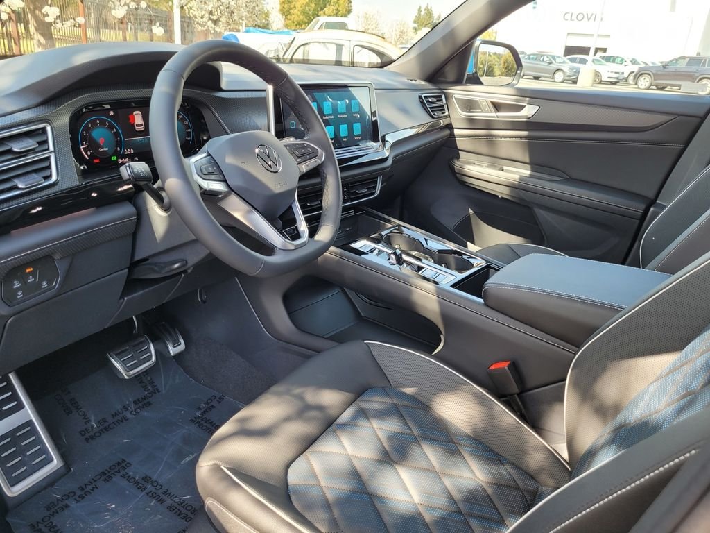 2025 Volkswagen Atlas Cross Sport SEL Premium R-LINE - Photo 10