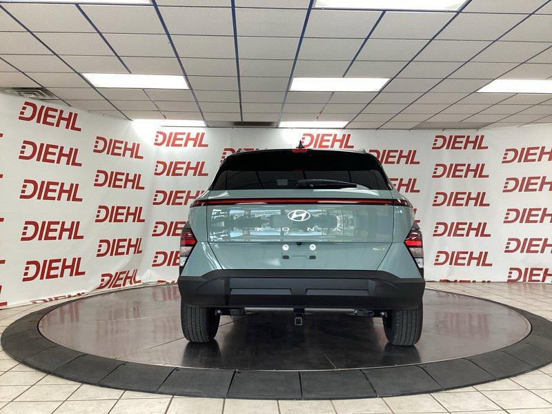New 2027 Green Hyundai SEL Sport AWD image 6