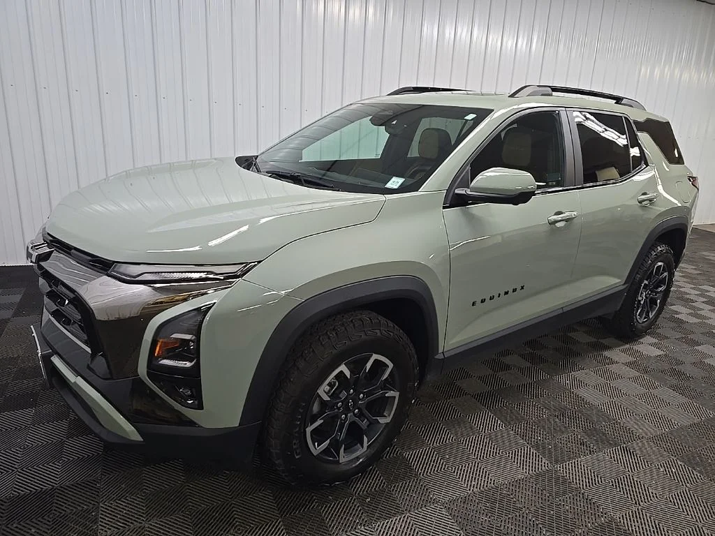 Used 2025 Green Chevrolet ACTIV image 8