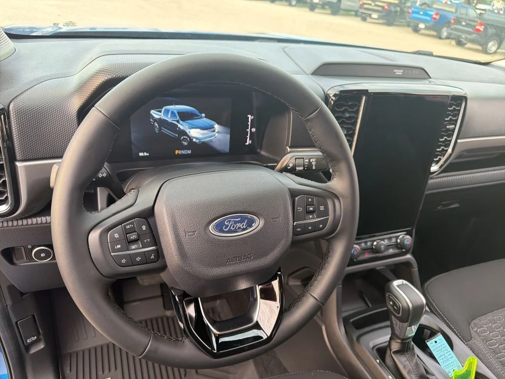 New 2025 Blue Ford XLT image 22