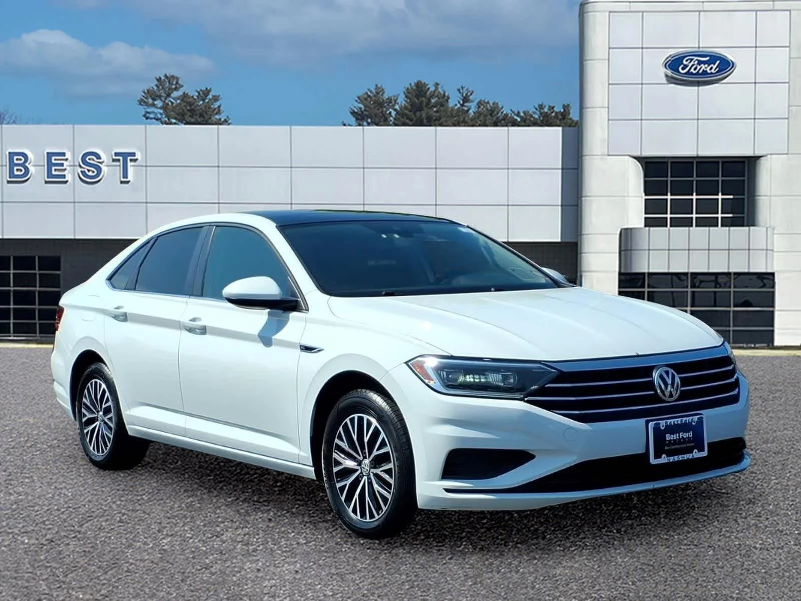Used 2019 Pure White Volkswagen SEL image 9