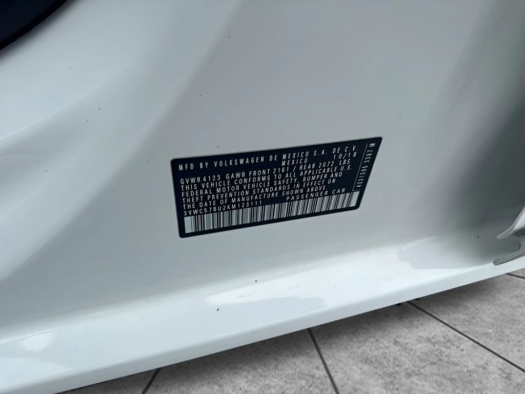 Used 2019 White Volkswagen 1.4T SE image 34