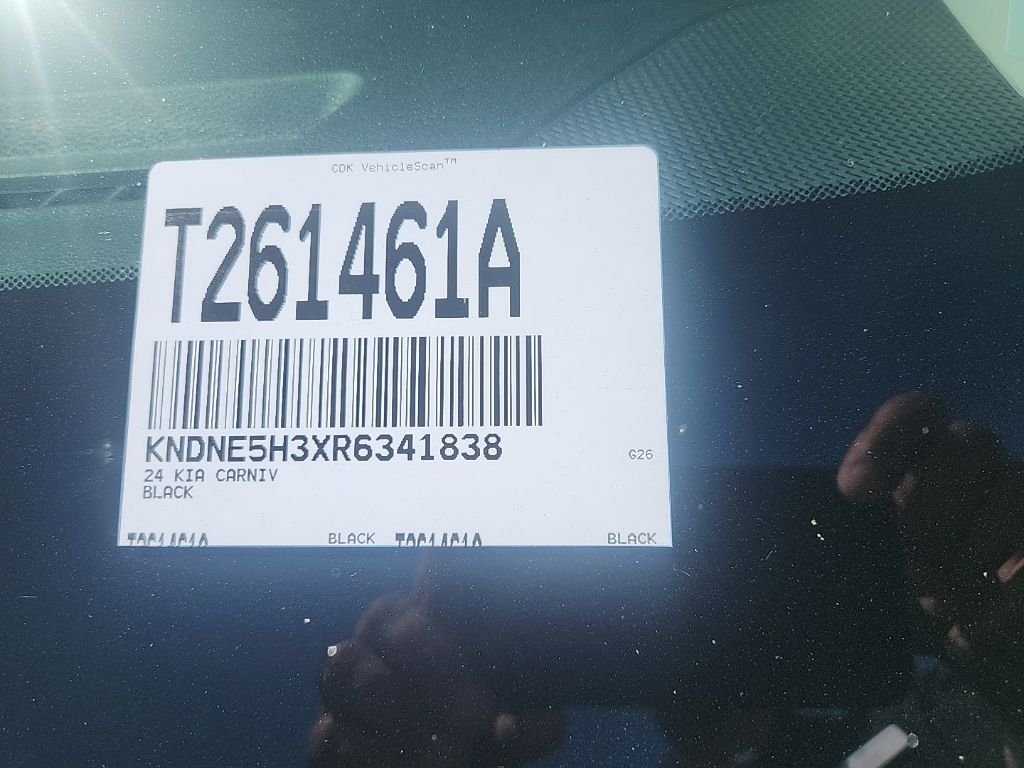 Used 2024 Black Kia SX image 4