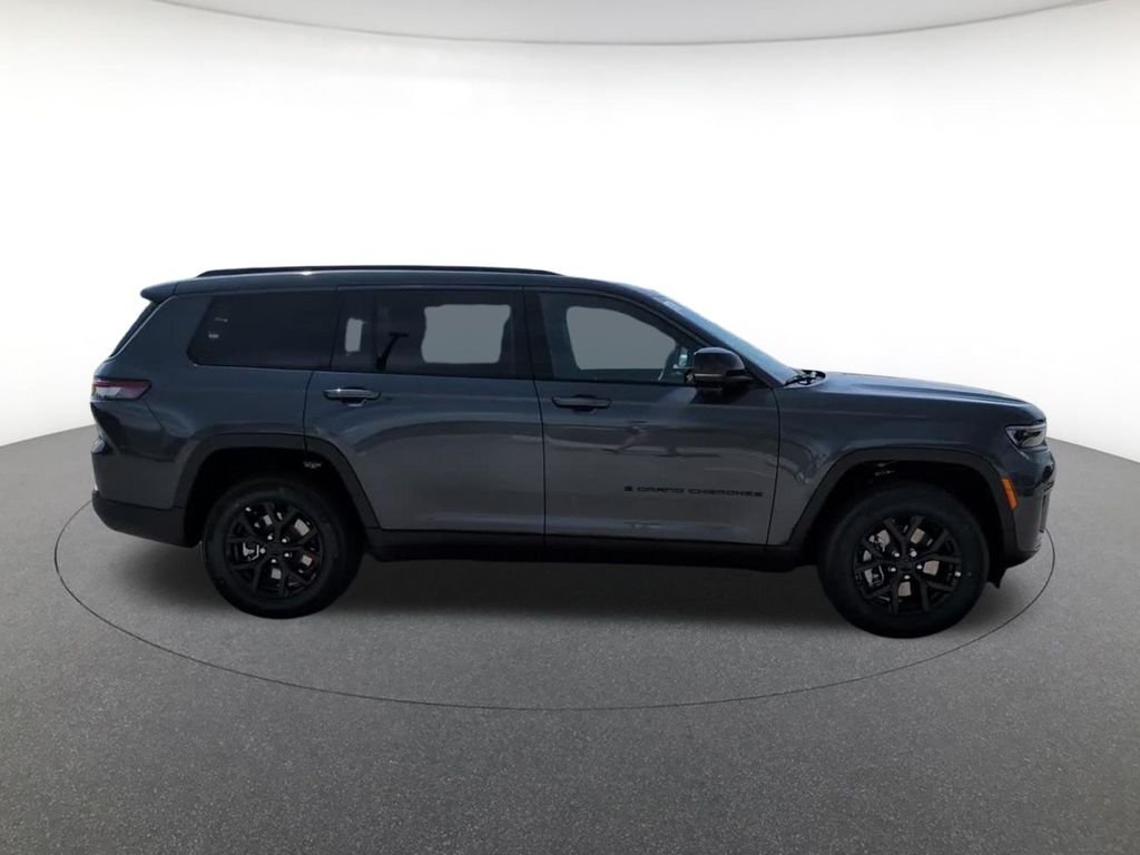 New 2026 Gray Jeep Altitude image 4