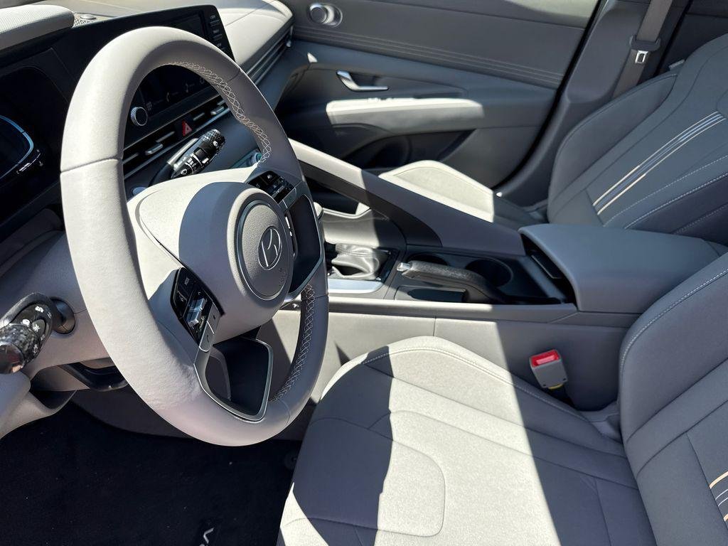 New 2026 White Hyundai SEL Sport image 17