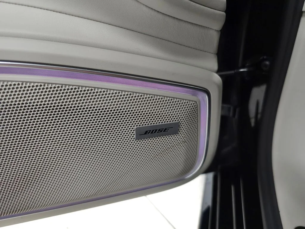 Used 2022  Porsche 4S image 16