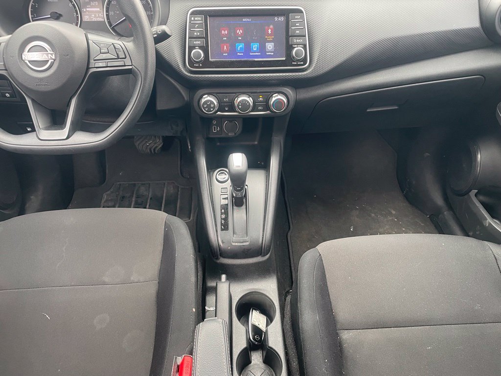 Used 2025 White Nissan S image 14