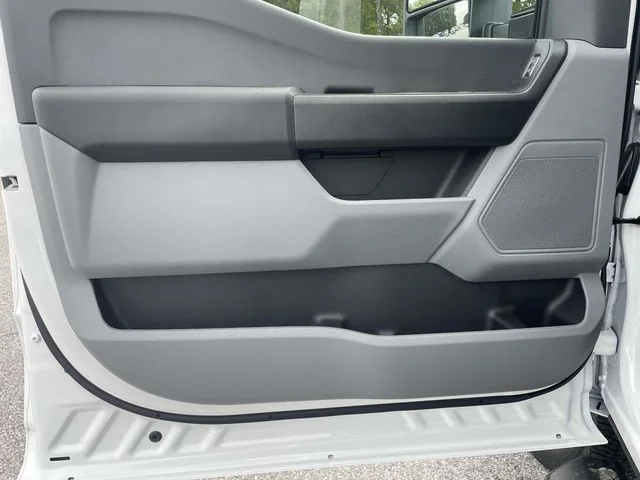 New 2025 White Ford XL image 17