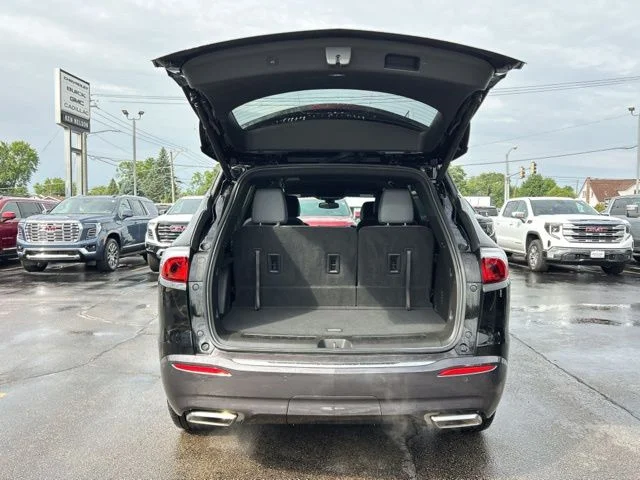 Used 2023 Black Buick Essence image 10