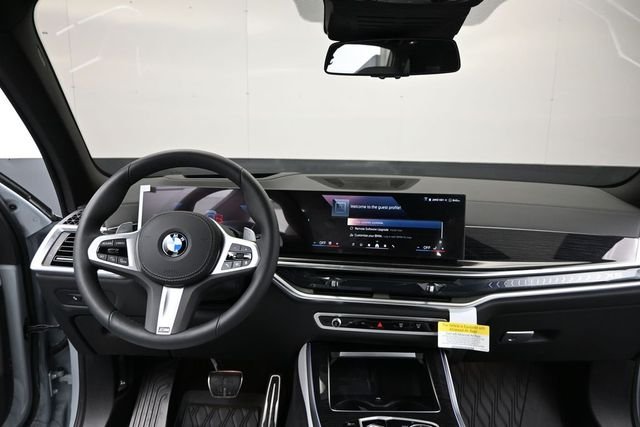Used 2026 Gray BMW xDrive40i image 15