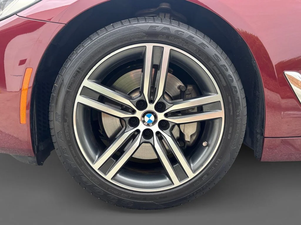 Used 2023 Red BMW 530i image 15