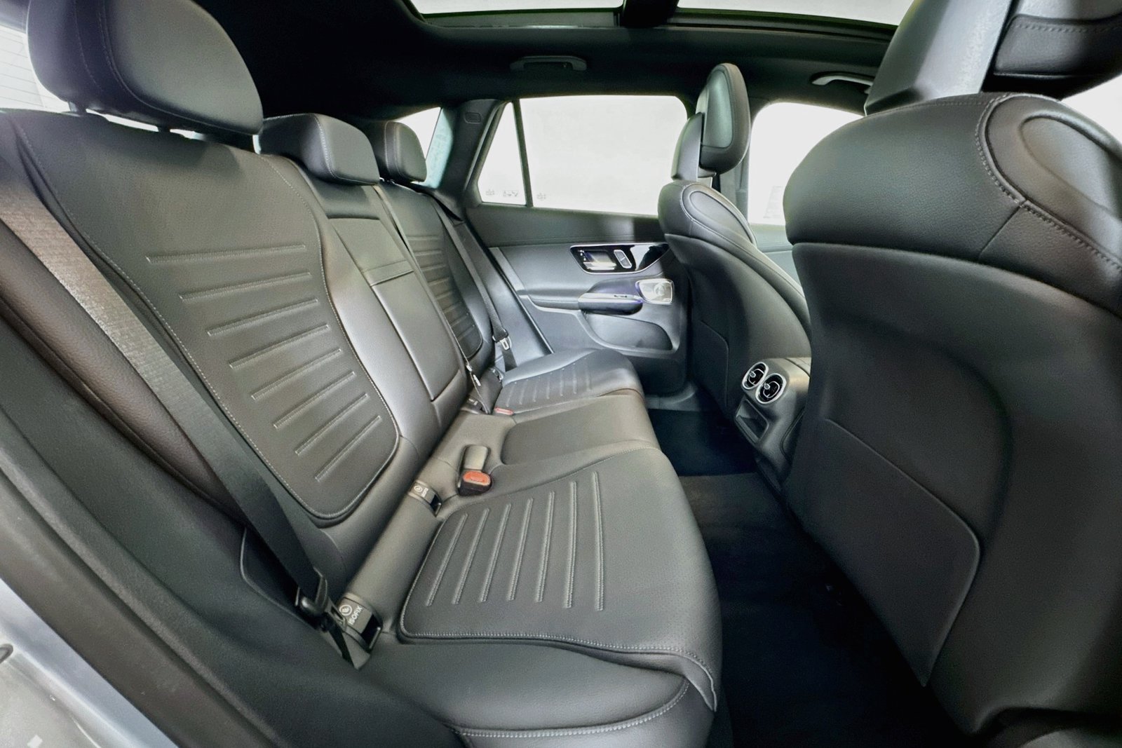 New 2026 Cirrus Silver Metallic Mercedes-Benz GLC 300 image 25
