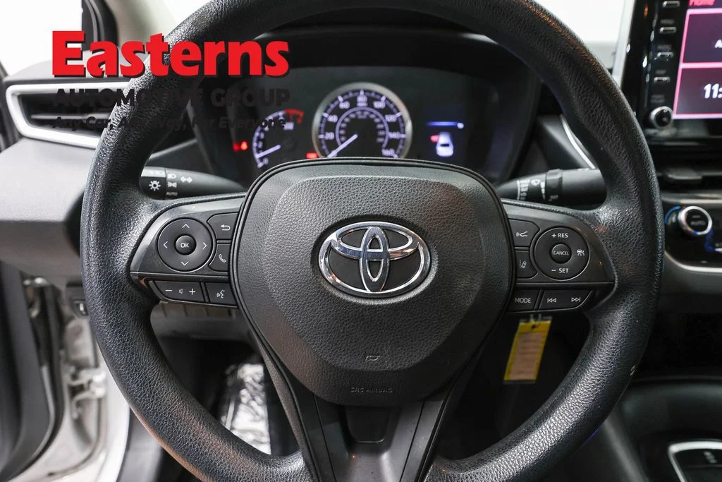 Used 2021 Silver Toyota LE image 10