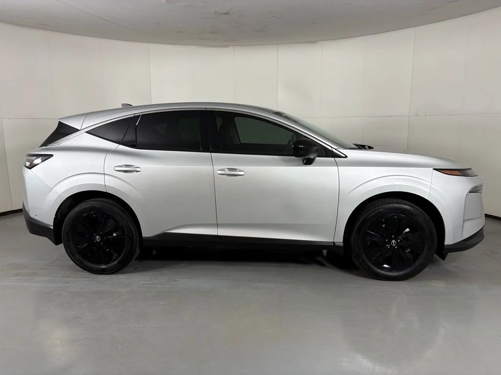 Used 2025 Silver Nissan SV image 9