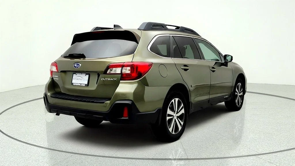 Used 2018 Wilderness Green Metallic Subaru 2.5i Limited w/ EyeSight & Navigation Package image 5