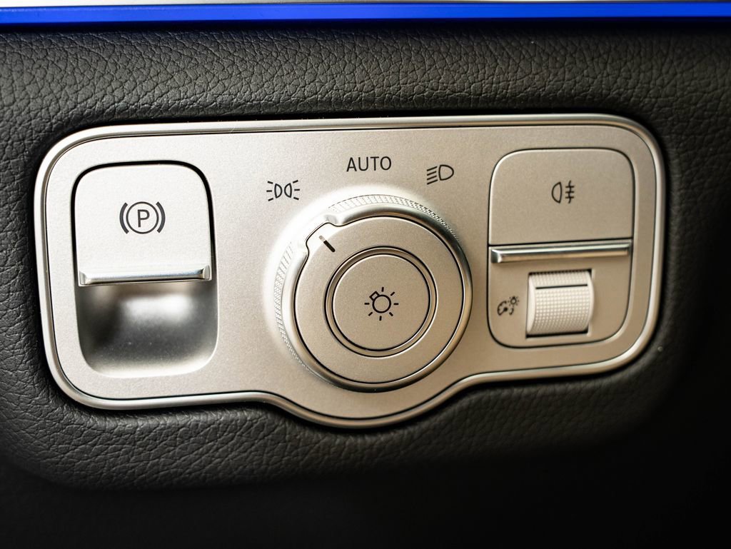 New 2026 Selenite Grey Metallic Mercedes-Benz GLE 450 Coupe image 27