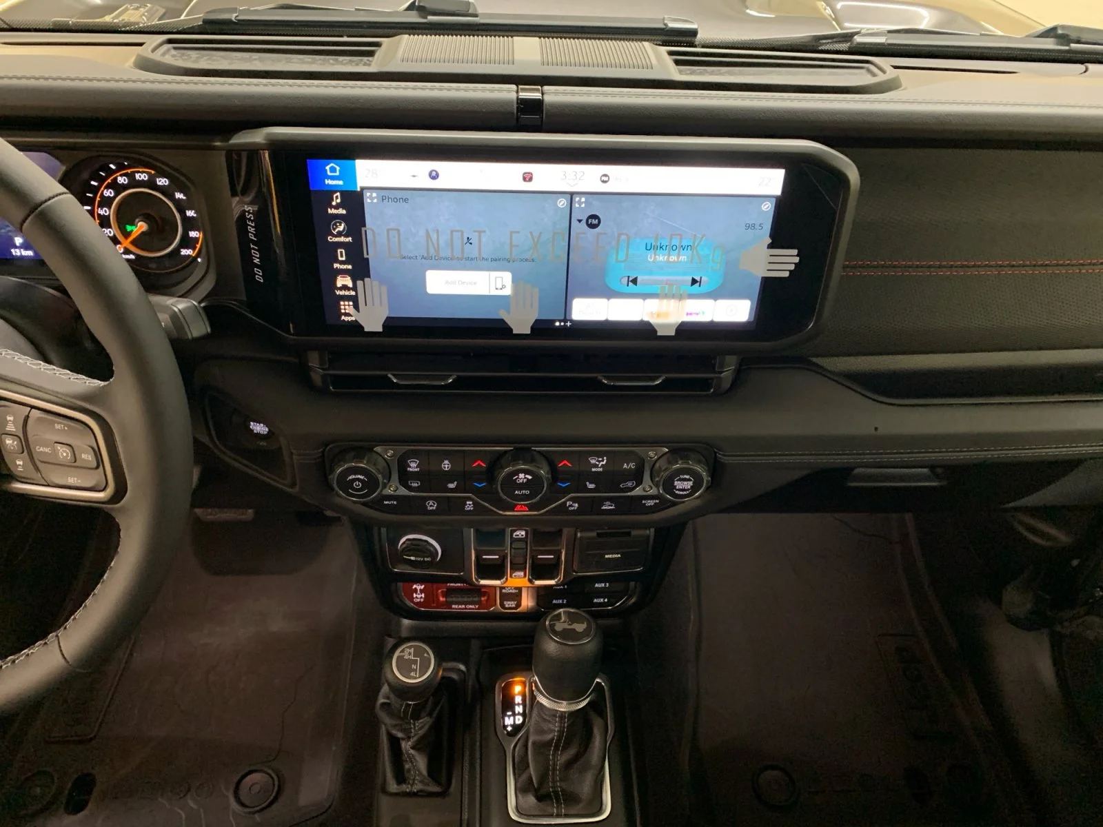New 2026 Granite Crystal Metallic Jeep Rubicon image 15