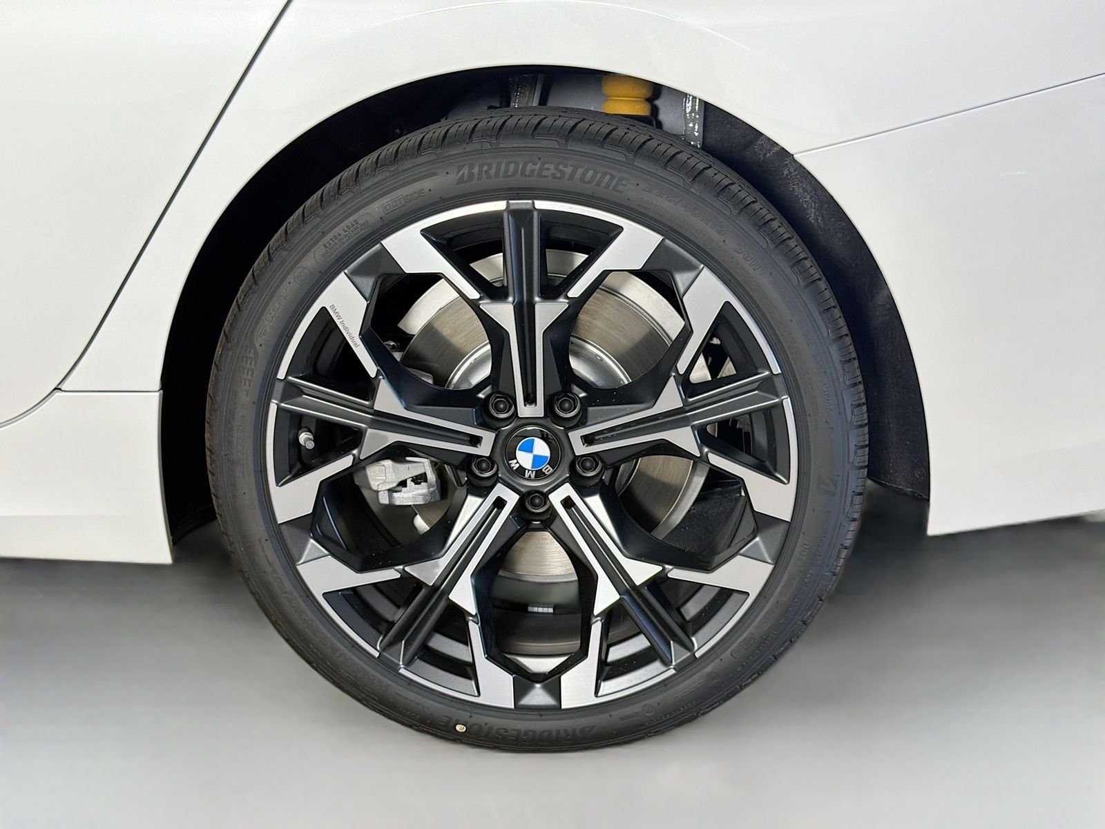 New 2026 Mineral White Metallic BMW 330i image 32