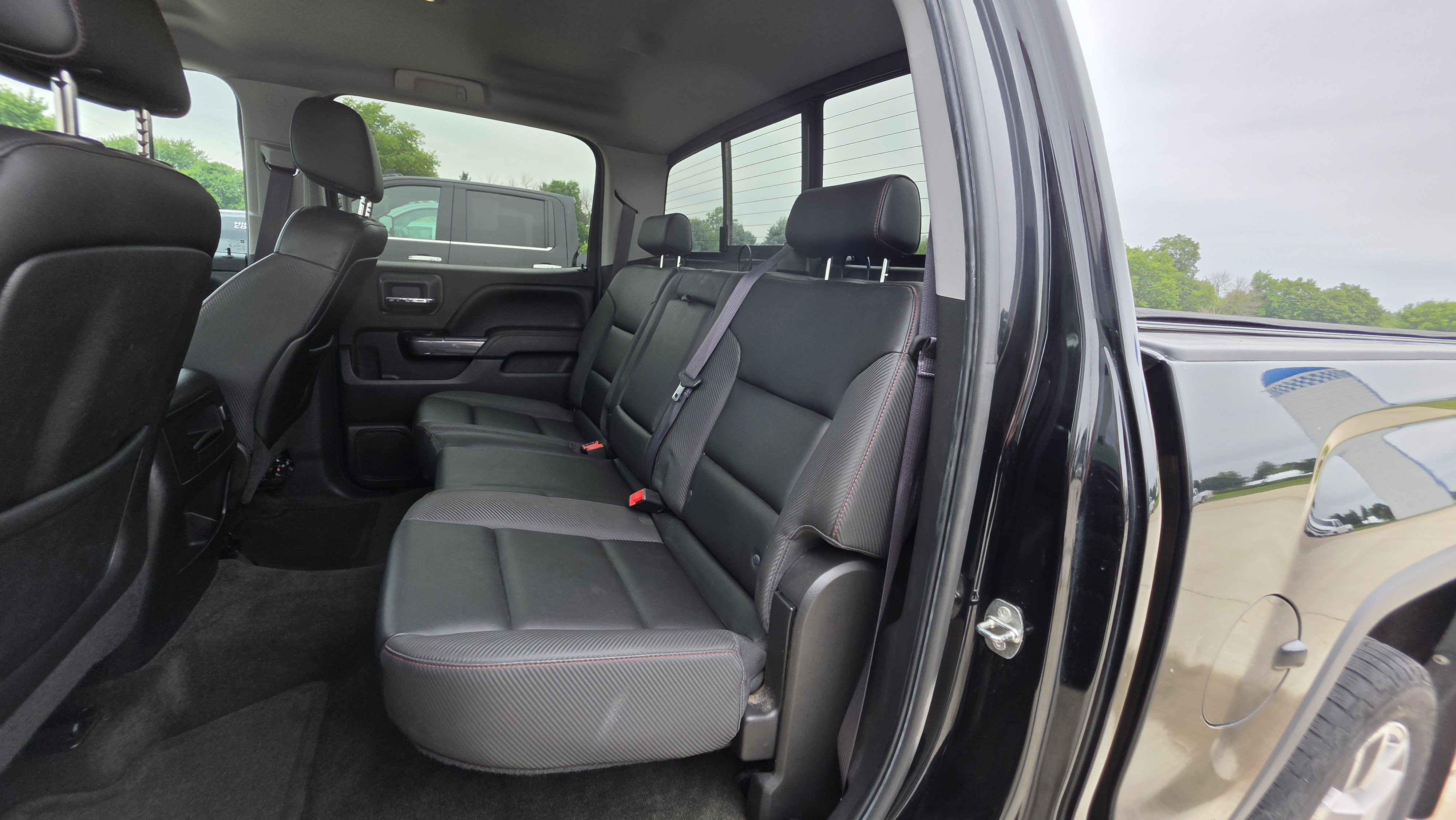 Used 2015 ONYX BLACK GMC SLT image 18