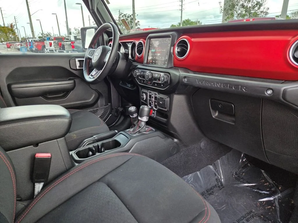 2022 Jeep Wrangler Unlimited Rubicon - Photo 9