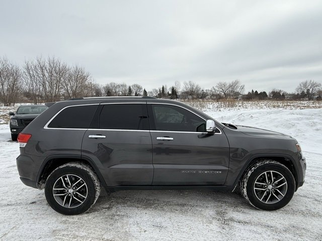 Used 2018 Jeep Grand Cherokee Limited with VIN 1C4RJEBG6JC182489 for sale in Rochester, Minnesota