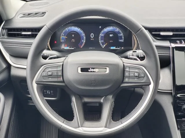 Used 2023 Diamond Black Crystal Pearlcoat Jeep Laredo X image 23