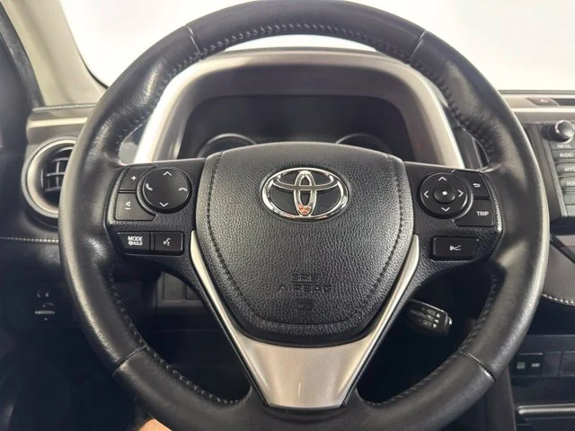 Used 2017 Gray Toyota XLE image 17