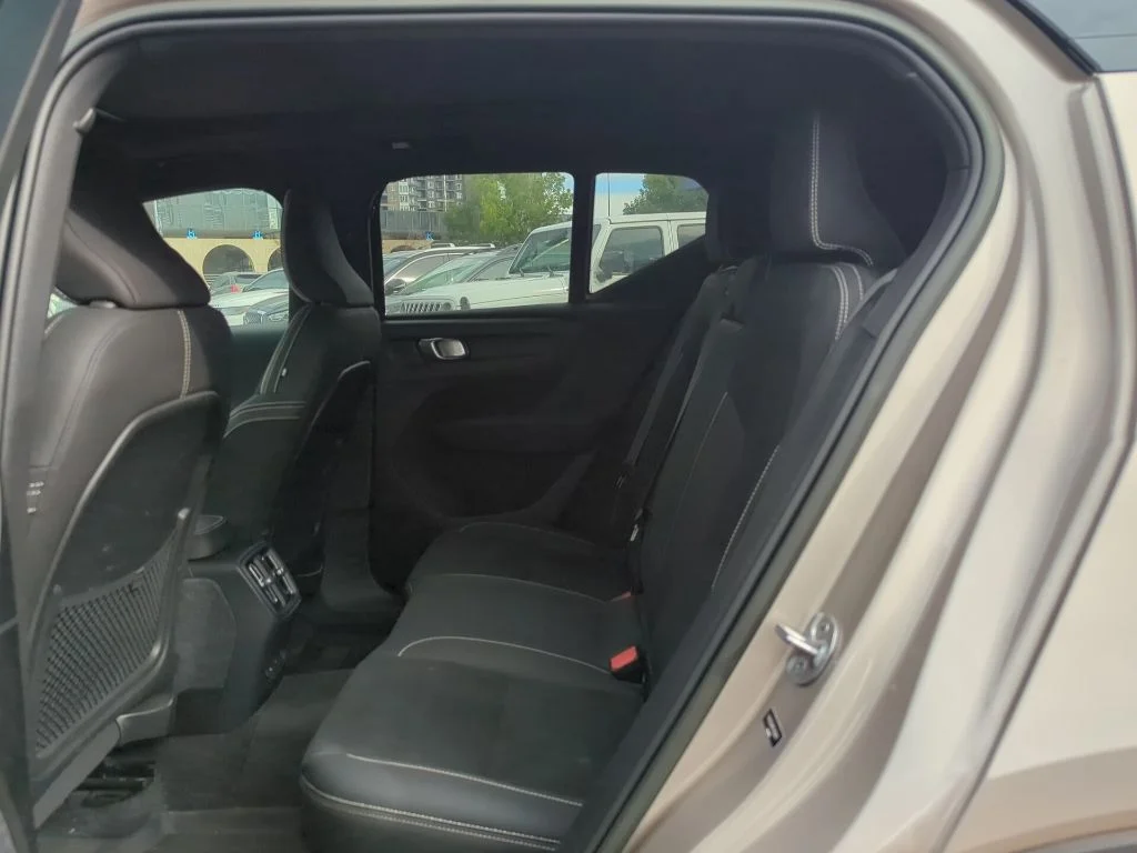 Certified Used 2023  Volvo Ultimate image 9