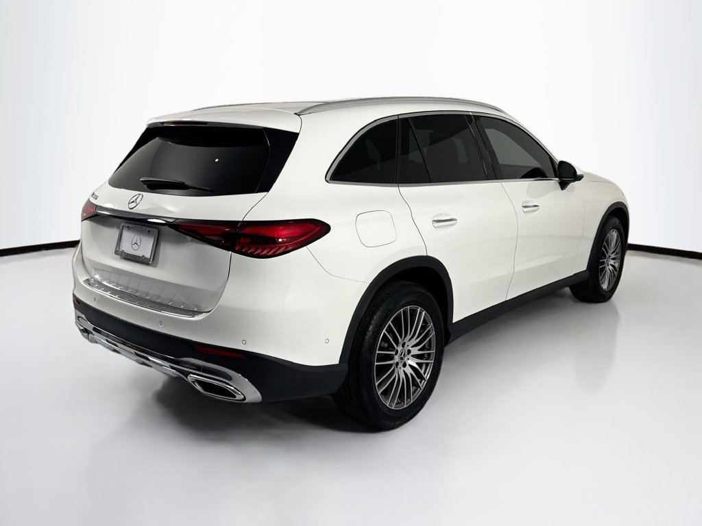 Used 2026  Mercedes-Benz GLC 300 image 5
