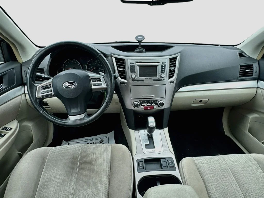 Used 2013 White Subaru 2.5i image 25
