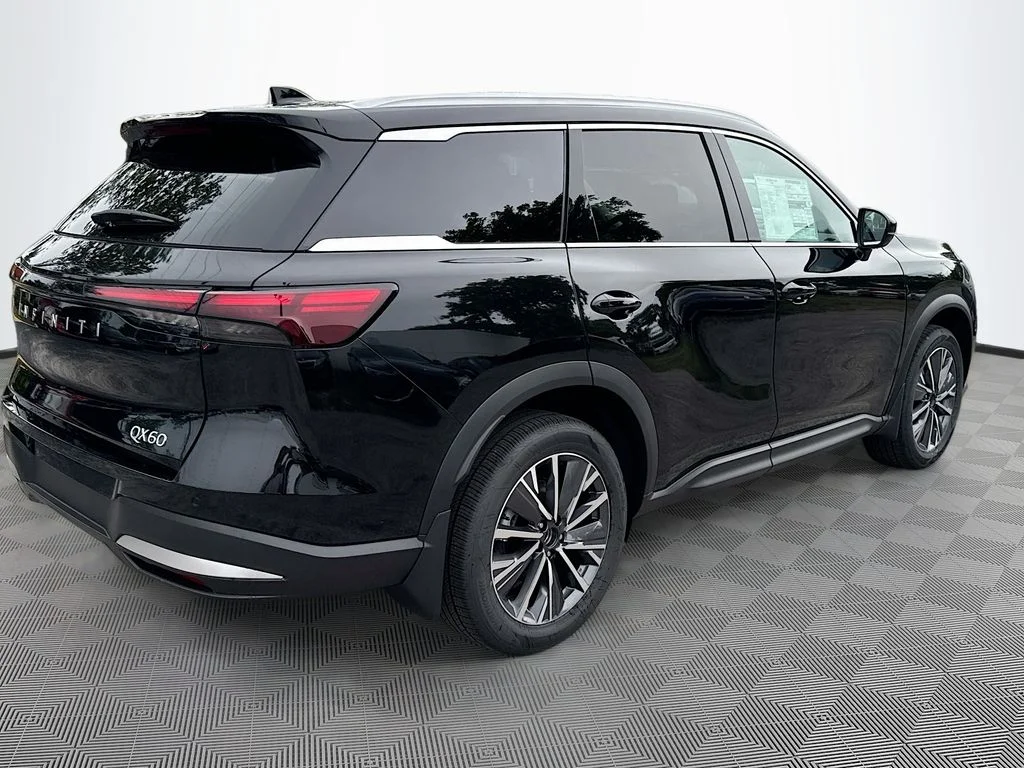 New 2027 MINERAL BLACK INFINITI Luxe FWD image 5