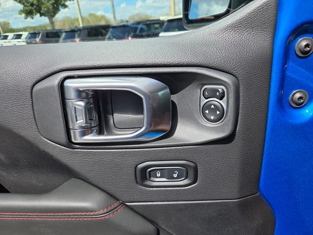 New 2026 Hydro Blue Pearl-Coat Exterior Paint Jeep Rubicon X image 24