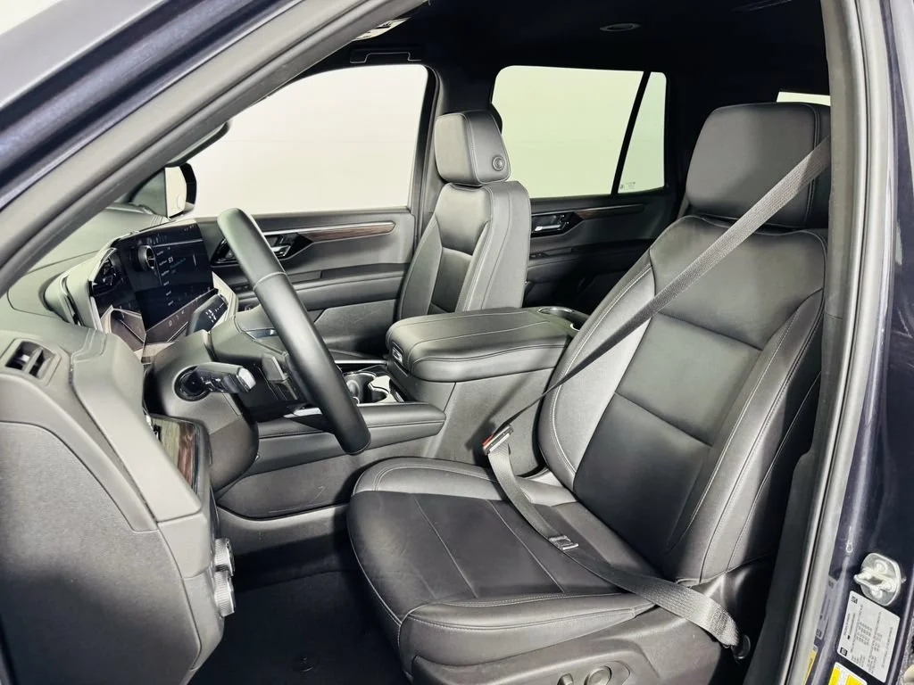 Used 2025 Dark Ash Metallic Chevrolet LT image 6