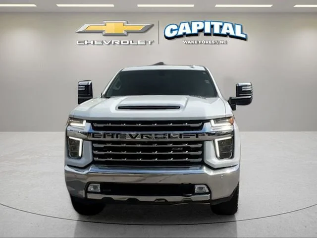 Used 2022 Summit White Chevrolet LTZ image 8