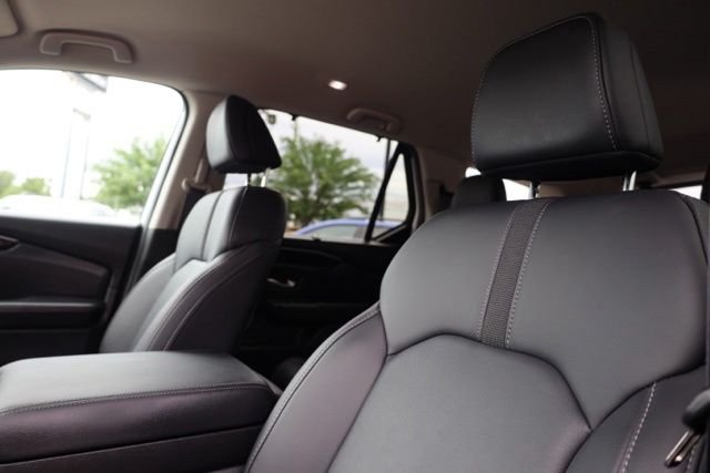 Used 2025 Platinum White Pearl Honda EX-L image 22