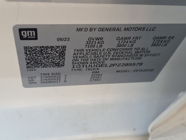 Used 2023 White Frost GMC Denali image 8