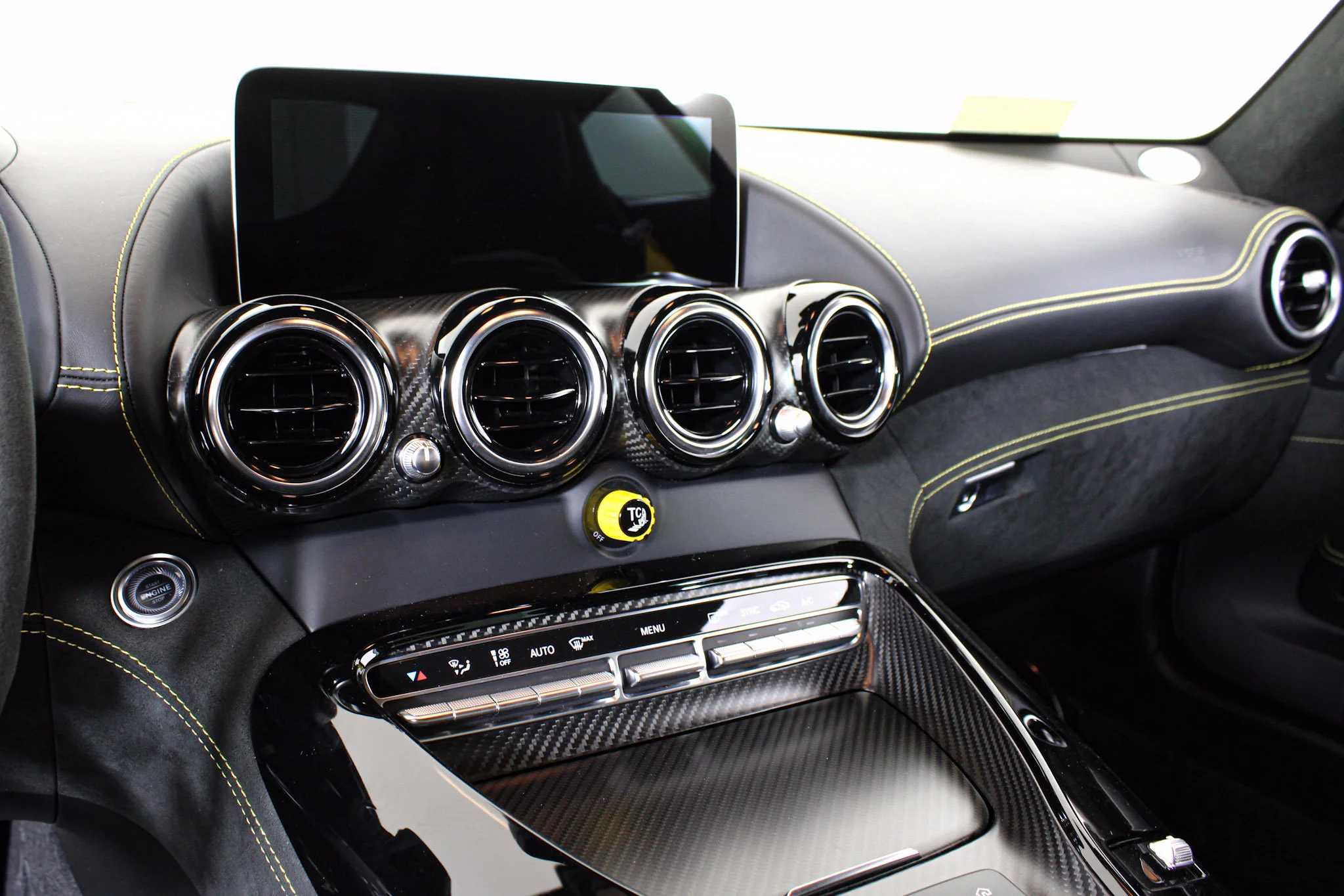 Used 2020 White Mercedes-Benz R PRO image 40