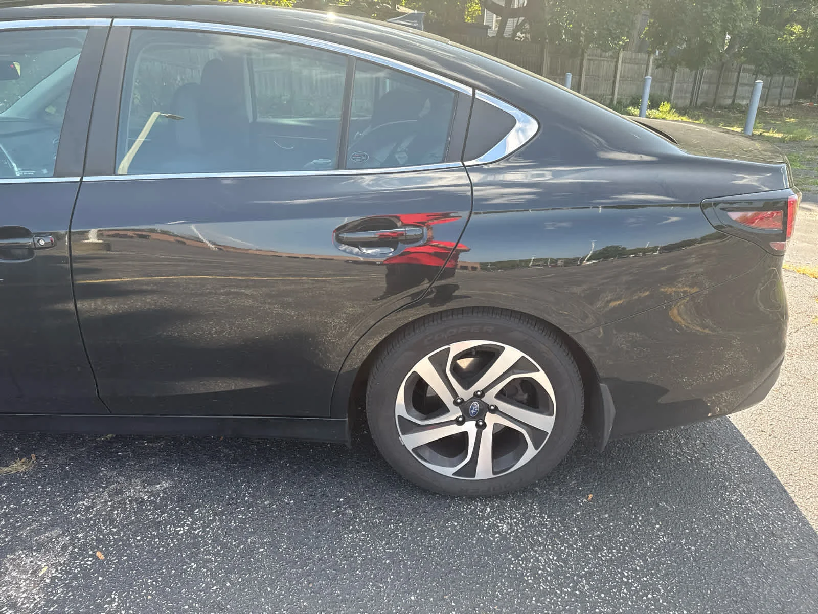 Used 2020 Crystal Black Silica Subaru Limited image 3