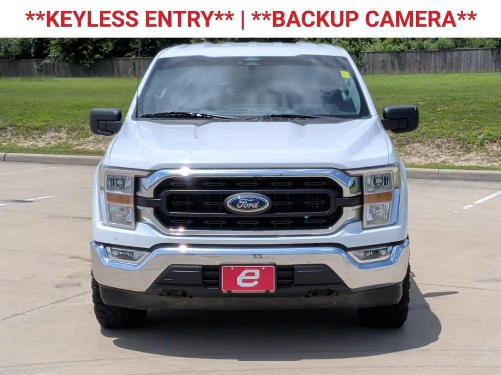 Used 2022 White Ford XLT image 2