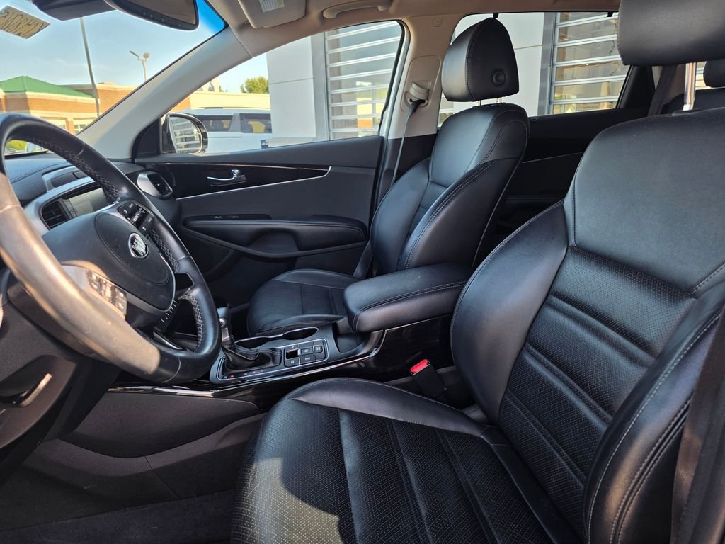 Used 2019 Silver Kia EX image 16