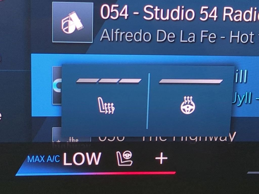 New 2026 Gray Metallic BMW Base image 22