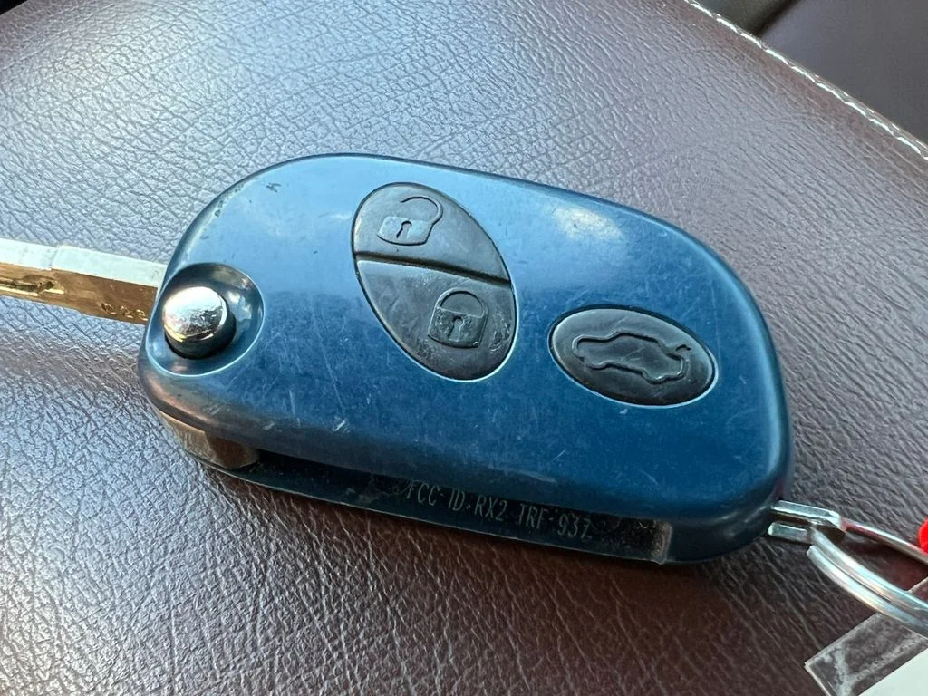 Used 2014  Maserati Base image 12