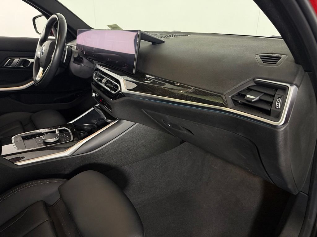 2023 BMW 3 Series 330e - Photo 31